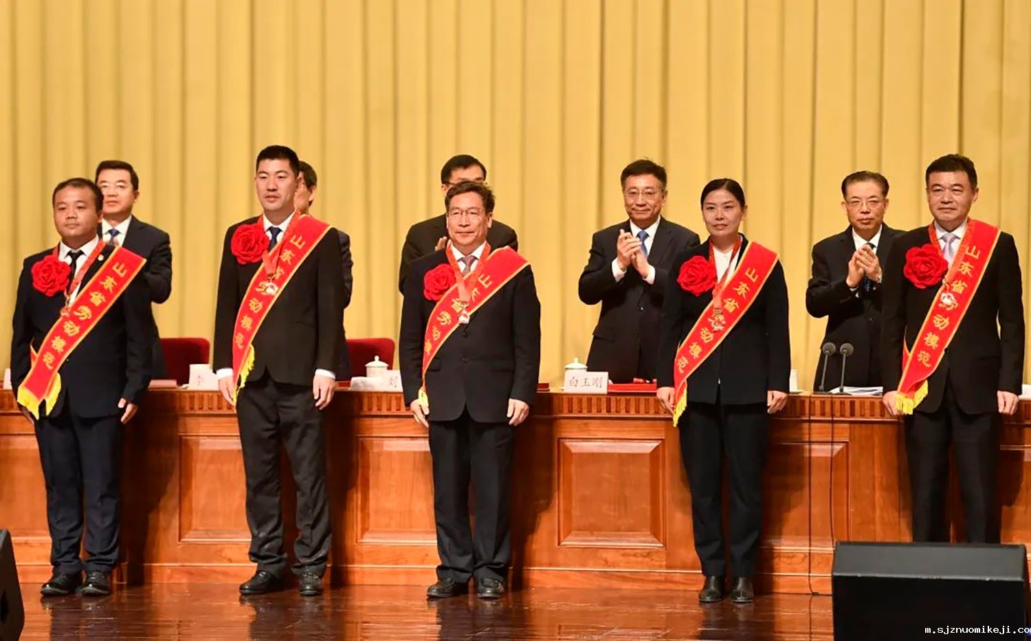 喜报!李永胜董事长被授予“山东省劳动模范”称号 受省委、省政府表彰 (2)